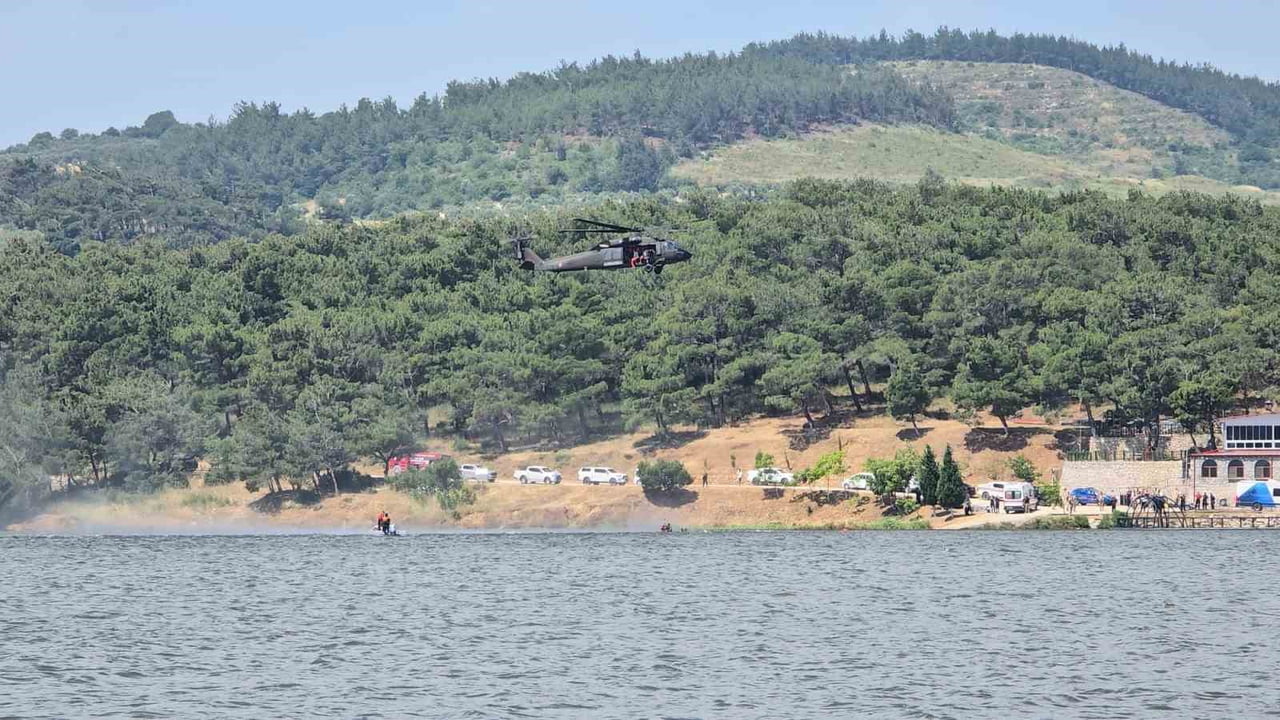 MANİSA'NIN SOMA İLÇESİNDEKİ SEVİŞLER BARAJI'NDA, JANDARMA VE AFAD EKİPLERİNİN KATILIMIYLA...