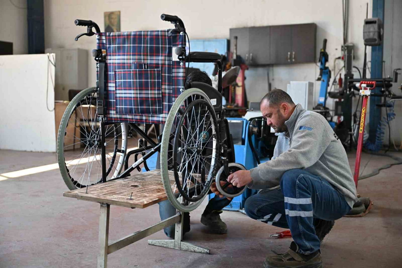 MANİSA BÜYÜKŞEHİR BELEDİYESİ, SOSYAL BELEDİYECİLİK ANLAYIŞIYLA ENGELLİ VATANDAŞLARIN HAYATINI...
