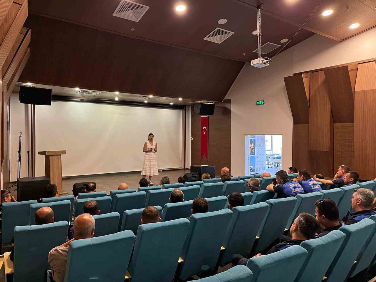 MANİSA BÜYÜKŞEHİR BELEDİYESİ TARAFINDAN HAL ZABITA VE DENETİM PERSONELİNE YÖNELİK DÜZENLENEN...
