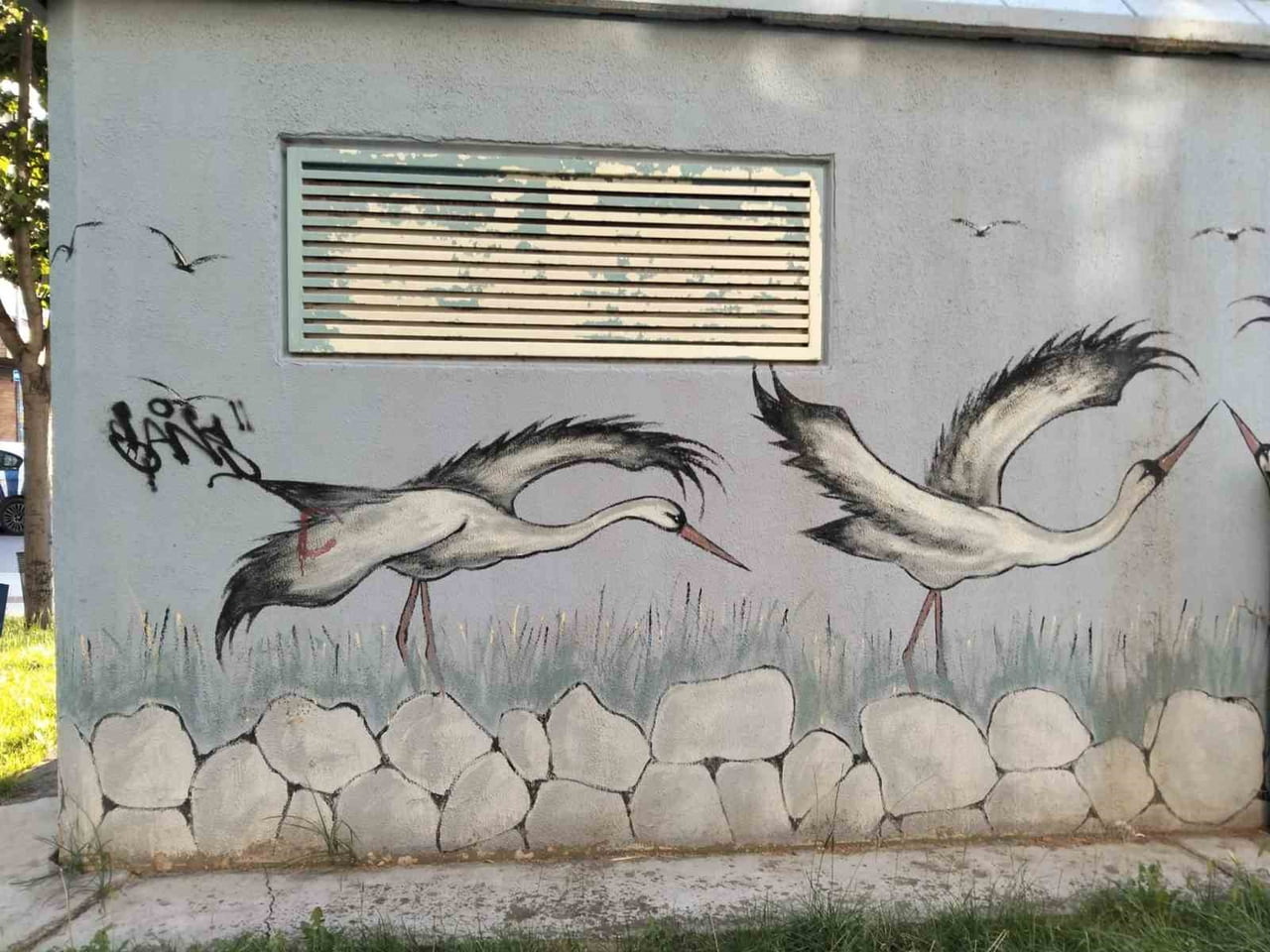 MANİSA BÜYÜKŞEHİR BELEDİYESİ TARAFINDAN KENT ESTETİĞİNE KATKI SUNMAK AMACIYLA ŞEHRİN ÇEŞİTLİ...