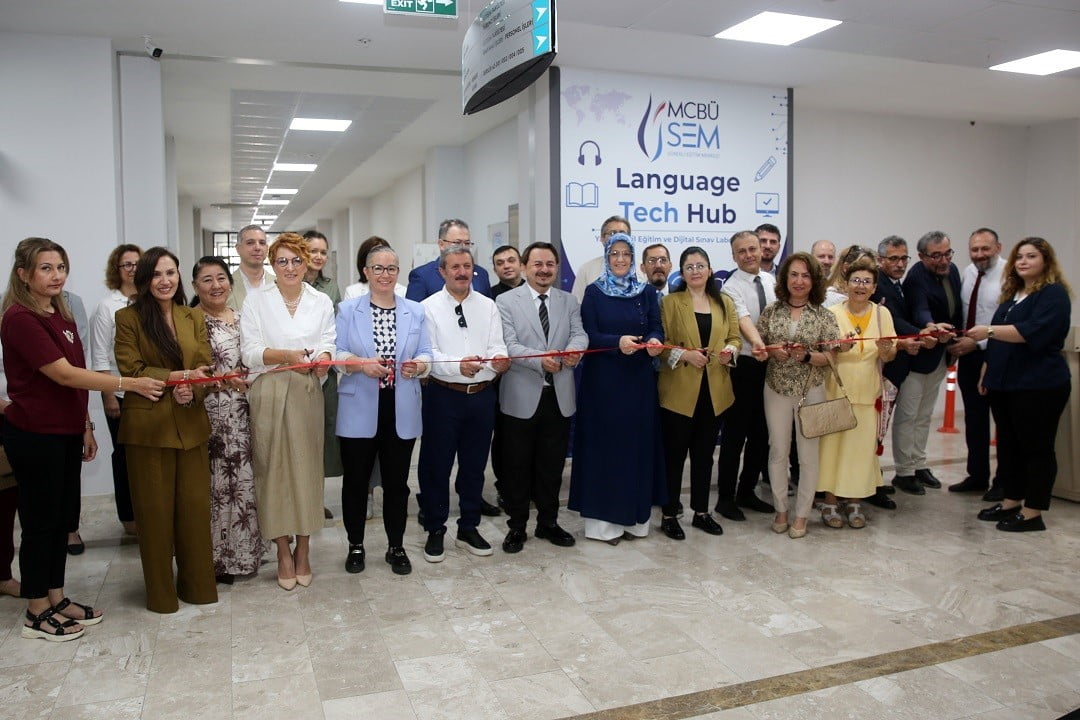 MANİSA CELAL BAYAR ÜNİVERSİTESİ BÜNYESİNDE KURULAN YABANCI DİL EĞİTİM VE DİJİTAL SINAV MERKEZİ...