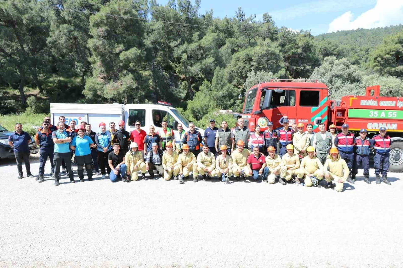 MANİSA’DA "MANİSA ORMAN YANGIN RİSKİNİ AZALTMA PLANI" KAPSAMINDA GERÇEKLEŞTİRİLEN GENİŞ KATILIMLI...