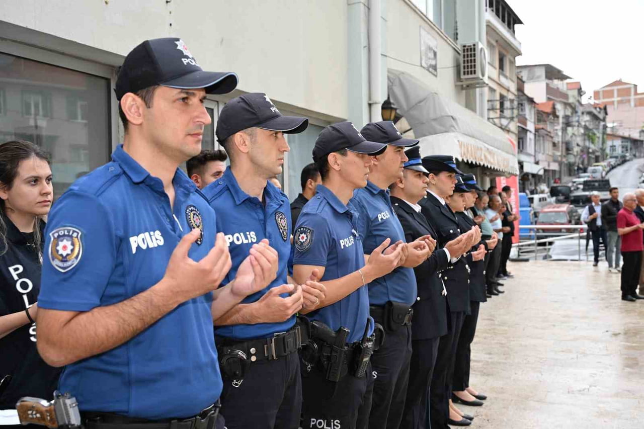 MANİSA’NIN DEMİRCİ İLÇESİNDE EVİNDE CANSIZ BEDENİ BULUNAN KIBRIS GAZİSİ VE TÜRKİYE MUHARİP GAZİLER...