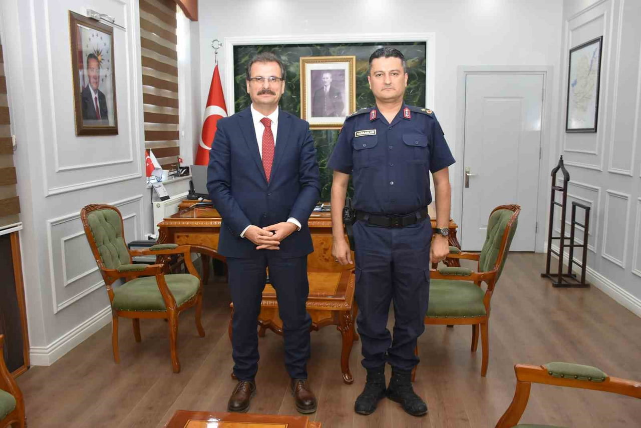 MANİSA’NIN SALİHLİ İLÇESİNDE JANDARMA KOMUTANI BİNBAŞI DOĞUKAN KARAASLAN, SON VEDA ZİYARETİNİ...