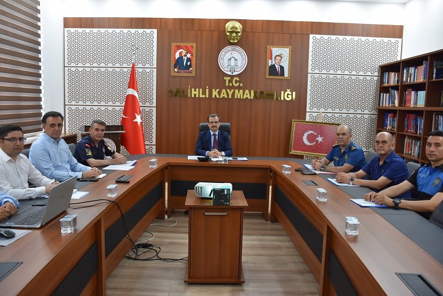 MANİSA’NIN SALİHLİ İLÇESİNDE KAMU DÜZENİNİ TEHDİT EDEN VE ÇEVRE KİRLİLİĞİNE NEDEN OLAN METRUK...