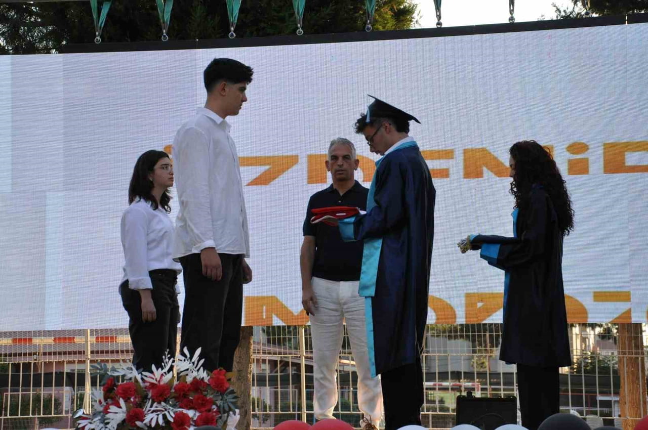 MANİSA’NIN SALİHLİ İLÇESİNDE KISA ADI SAL OLAN SALİHLİ ANADOLU LİSESİ, 17.DÖNEM MEZUNLARINI...