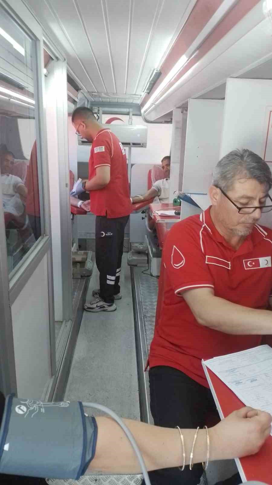 MANİSA TÜRK KIZILAY KAN MERKEZİ İLE SARIGÖL KIZILAY ŞUBESİ'NİN ORTAKLAŞA DÜZENLEDİĞİ KAN BAĞIŞI...