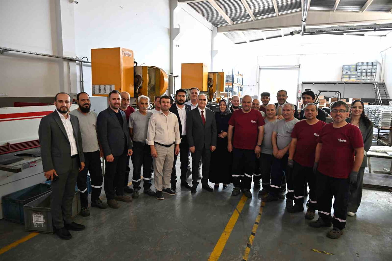 MANİSALI İŞADAMLARI TARAFINDAN DÜZENLENEN "MANİSA SANAYİSİNDE İMALAT VE İSTİHDAM" KONULU...