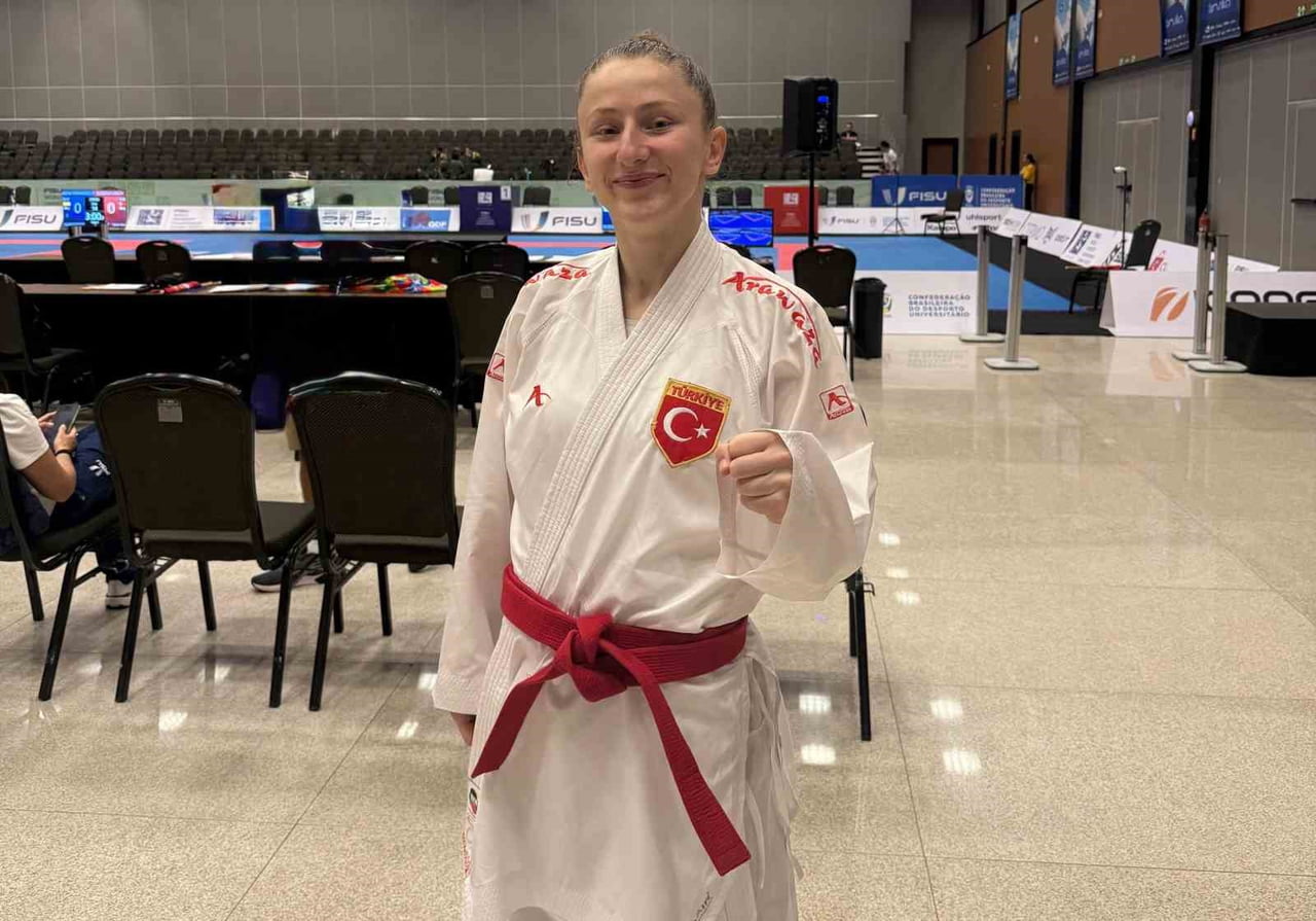 MANİSALI MİLLİ KARATECİ NURBADE BÜBER'İN DE YER ALDIĞI KADIN KUMİTE KARATE MİLLİ TAKIMI, FISU...