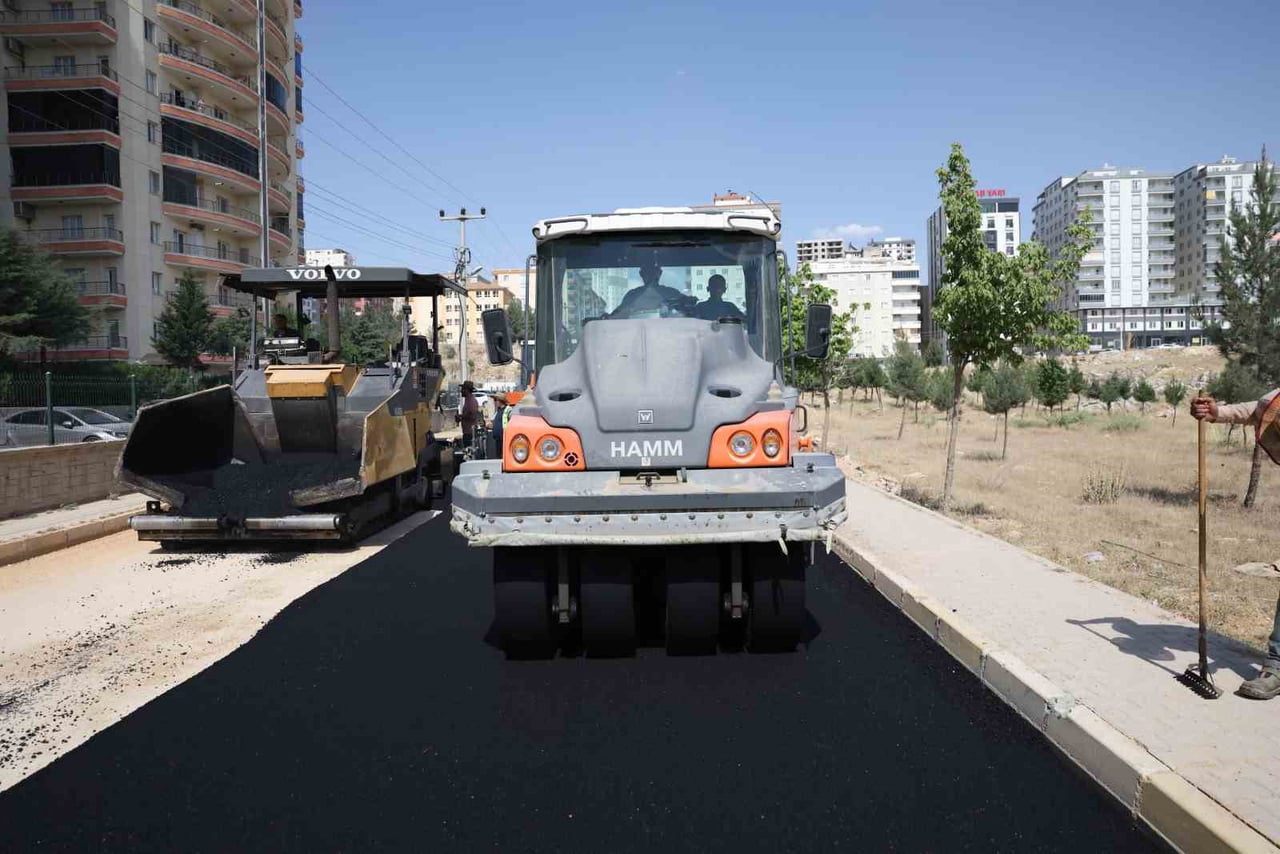 MARDİN BÜYÜKŞEHİR BELEDİYESİ, KENT GENELİNDE ULAŞIM ALTYAPISINI GÜÇLENDİRMEYE YÖNELİK...