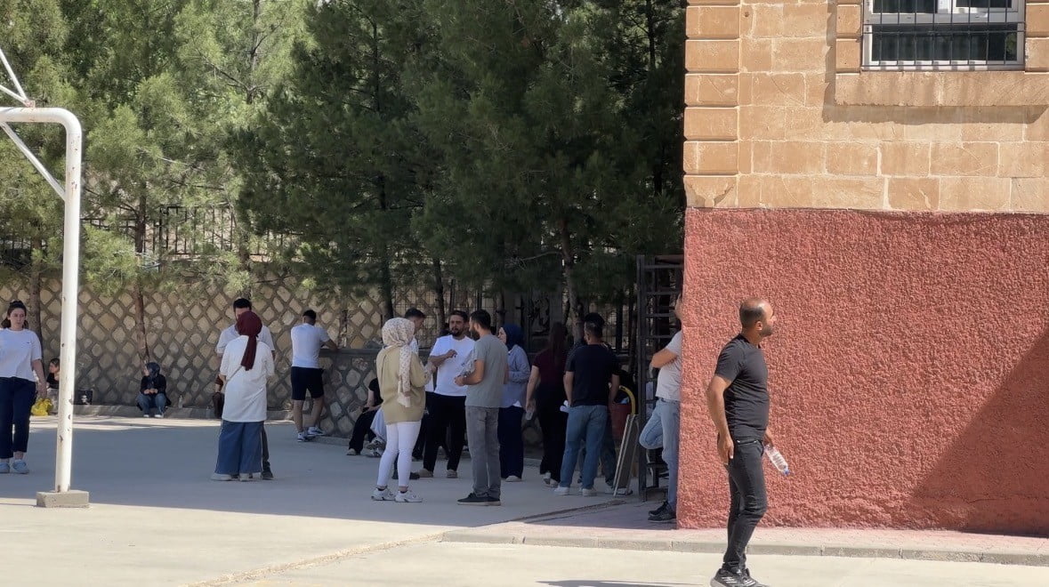 MARDİN’DE YÜKSEKÖĞRETİM KURUMLARI SINAVI’NIN (YKS) İLK OTURUMU OLAN TEMEL YETERLİLİK TESTİ (TYT)...