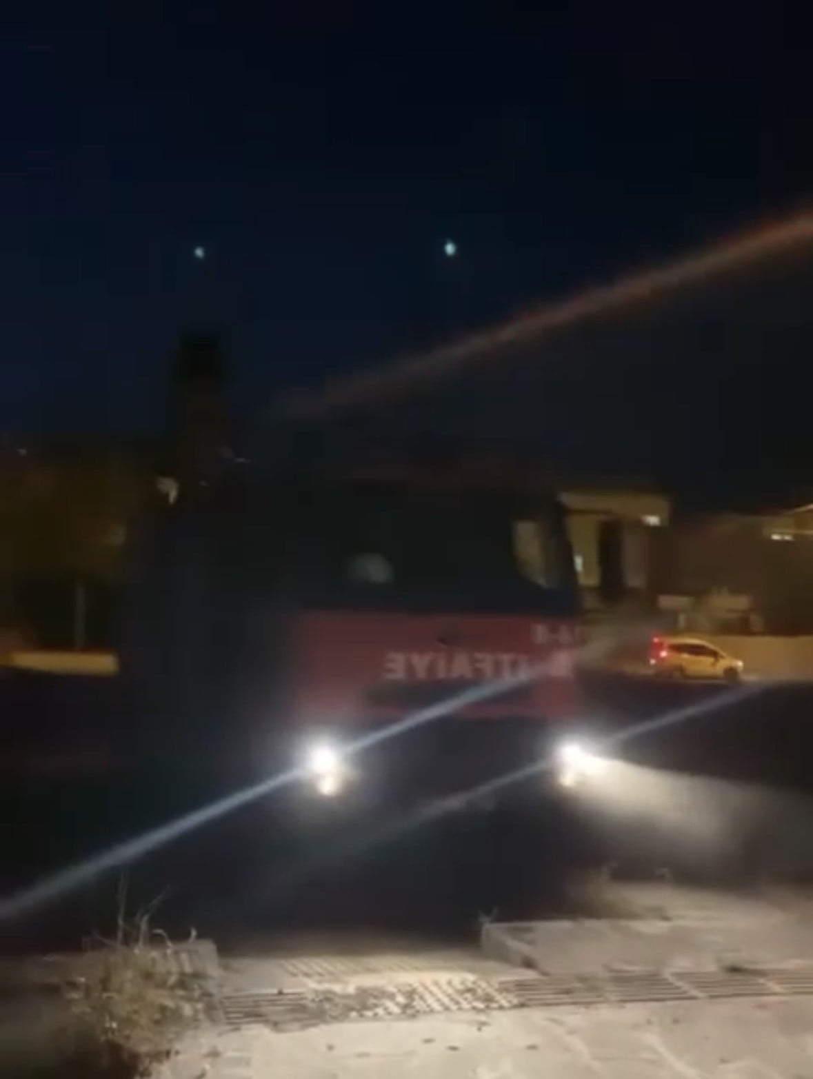 MARDİN’İN NUSAYBİN İLÇESİNDE OTLUK ALANDA ÇIKAN YANGIN SÖNDÜRÜLDÜ.