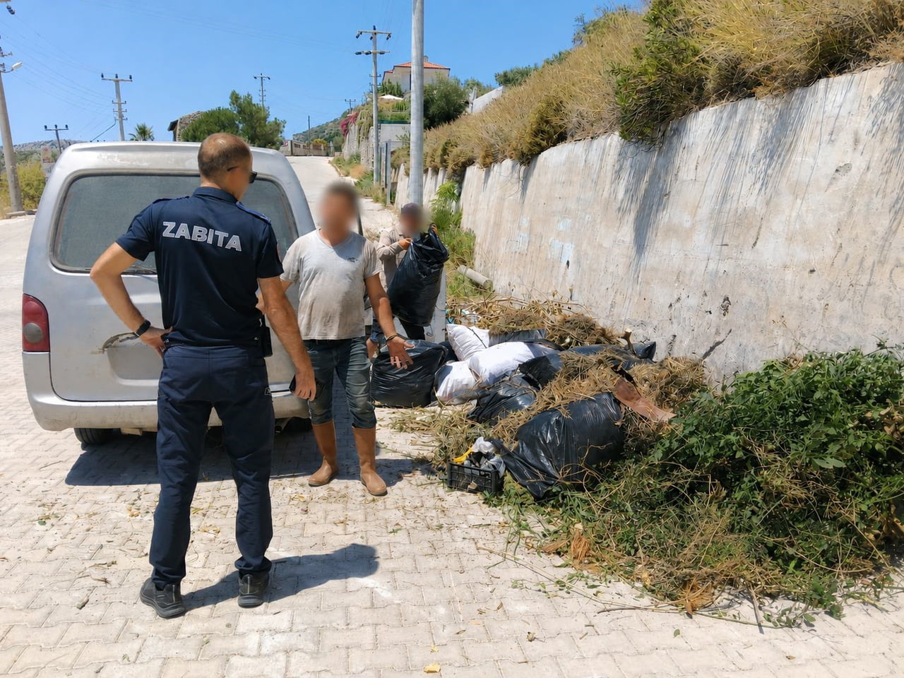 MARMARİS BELEDİYESİ ZABITA MÜDÜRLÜĞÜ EKİPLERİNİN GERÇEKLEŞTİRDİĞİ DENETİMLERDE, BAZI NOKTALARA...