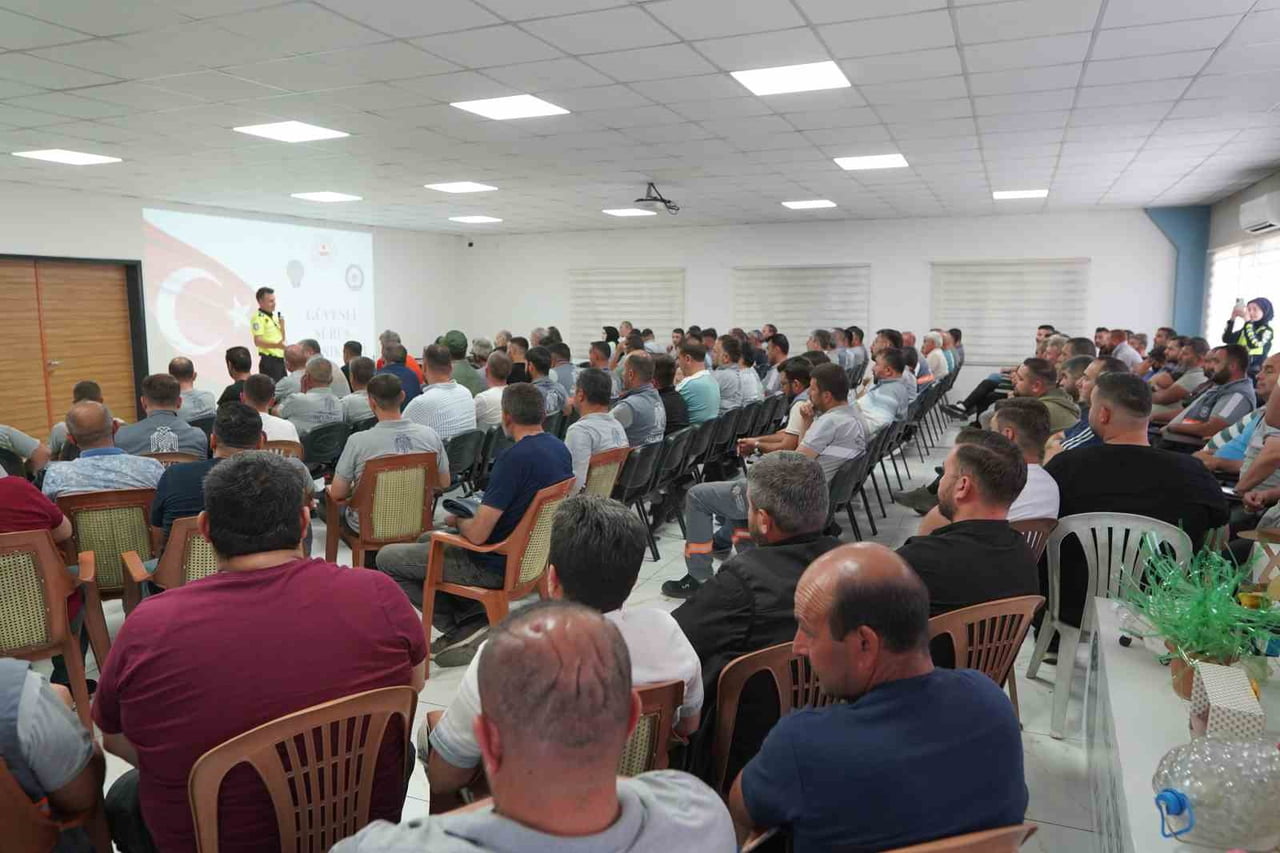 MELİKGAZİ BELEDİYESİ; TEMİZLİK İŞLERİ MÜDÜRLÜĞÜNDE GÖREVLİ AĞIR VASITA ŞOFÖRÜ VE İŞ MAKİNASI...