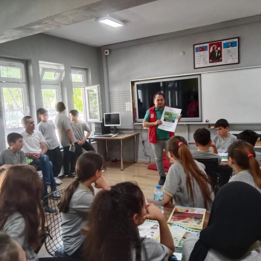 MENTEŞE'DE GENÇLİK ATEŞİ YAKILDI: BU YAZ GENÇLER GENÇLİK KAMPLARINDA BULUŞUYOR