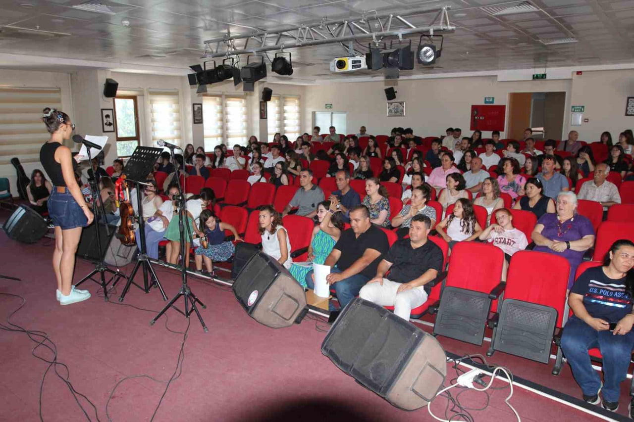 MENTEŞE ANADOLU LİSESİ, OKUL KÜLTÜRÜNÜN EN ÖNEMLİ PARÇALARINDAN BİRİ HALİNE GELEN GELENEKSEL...