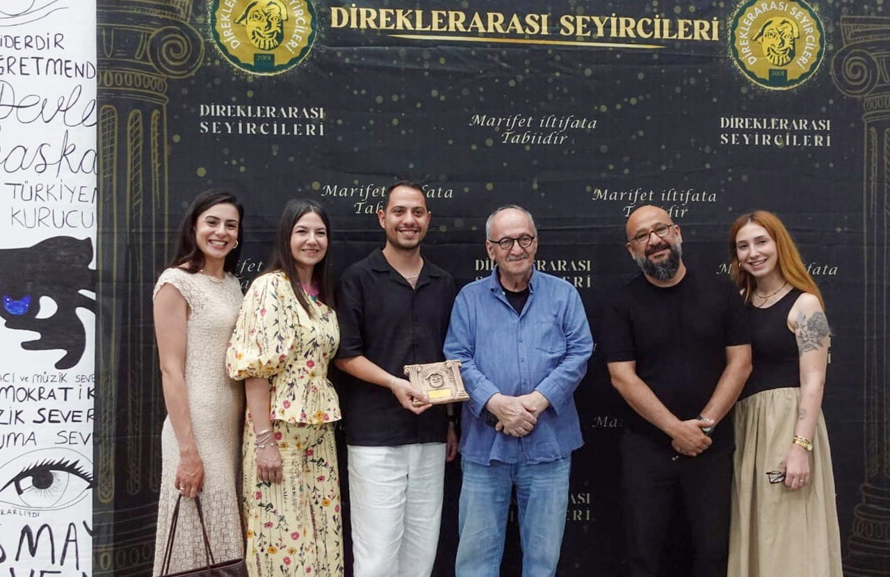 MENTEŞE BELEDİYE TİYATROSU TÜRK TİYATROSUNUN EN PRESTİJLİ SEYİRCİ ÖDÜLLERİNDEN OLAN İSTANBUL...