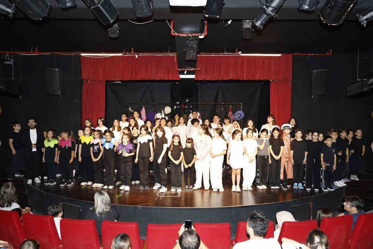 MERKEZEFENDİ BELEDİYESİ KENT TİYATROSU YARATICI DRAMA KURSU’NUN YIL SONU GÖSTERİSİ...