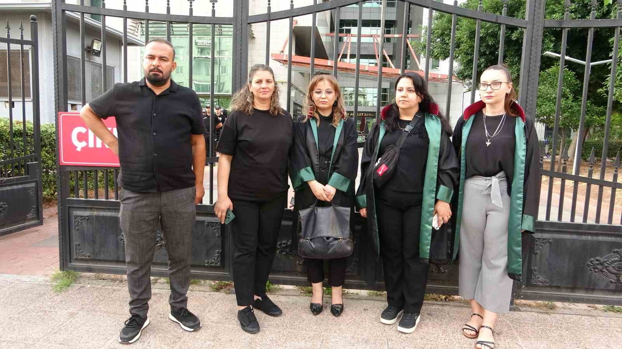 MERSİN 25'İNCİ ASLİYE CEZA MAHKEMESİ'NDE GÖRÜLEN DURUŞMAYA TUTUKLU SANIK S.P.C., OTİZMLİ ÇOCUĞUN...