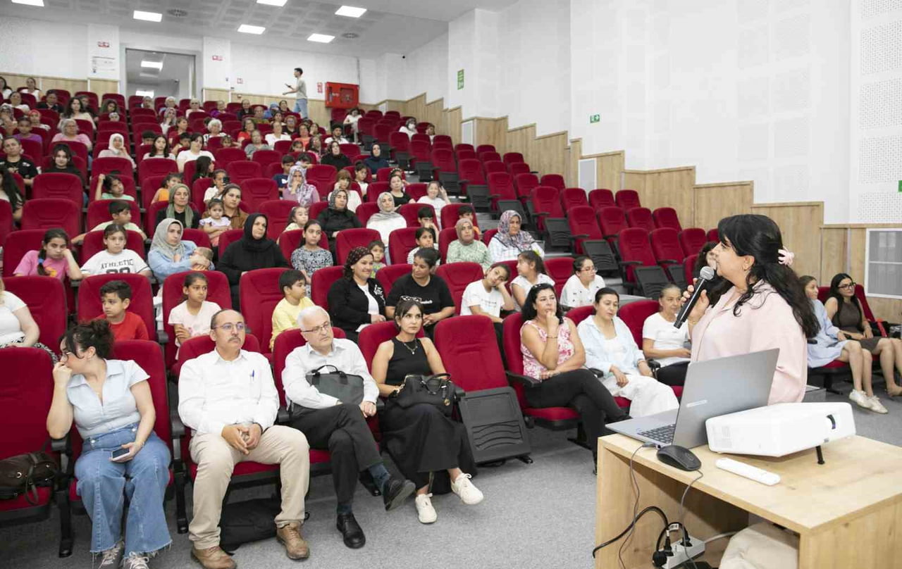 MERSİN BÜYÜKŞEHİR BELEDİYESİ, DÜNYA ÇOCUK İŞÇİLİĞİYLE MÜCADELE GÜNÜ KAPSAMINDA DÜZENLEDİĞİ...
