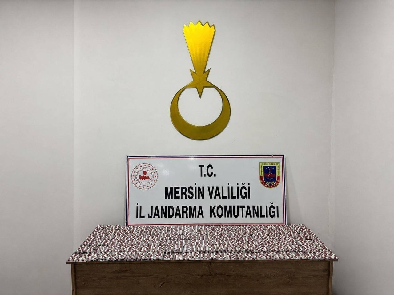 MERSİN’DE JANDARMA EKİPLERİNİN UYUŞTURUCU MADDE TİCARETİNE YÖNELİK DÜZENLEDİĞİ OPERASYONDA 7 BİN...