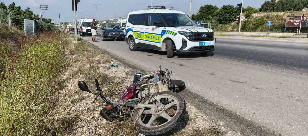 MERSİN’DE TRAFİK KAZASI; 1 ÖLÜ, 1 AĞIR YARALI