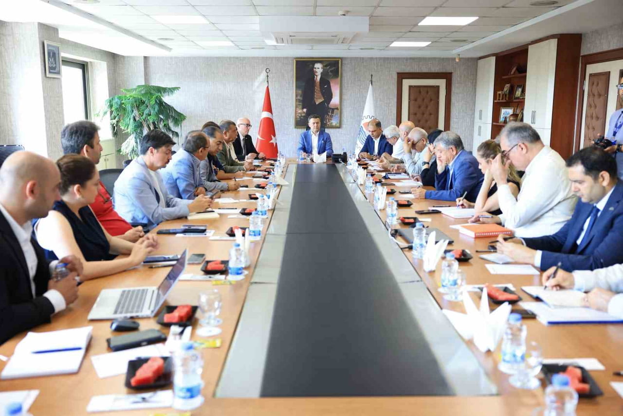 MERSİN LİMANINDA YAŞANAN SORUNLAR VE ÇÖZÜM ÖNERİLERİ, MTSO ÖNCÜLÜĞÜNDE DÜZENLENEN TOPLANTIDA TÜM...