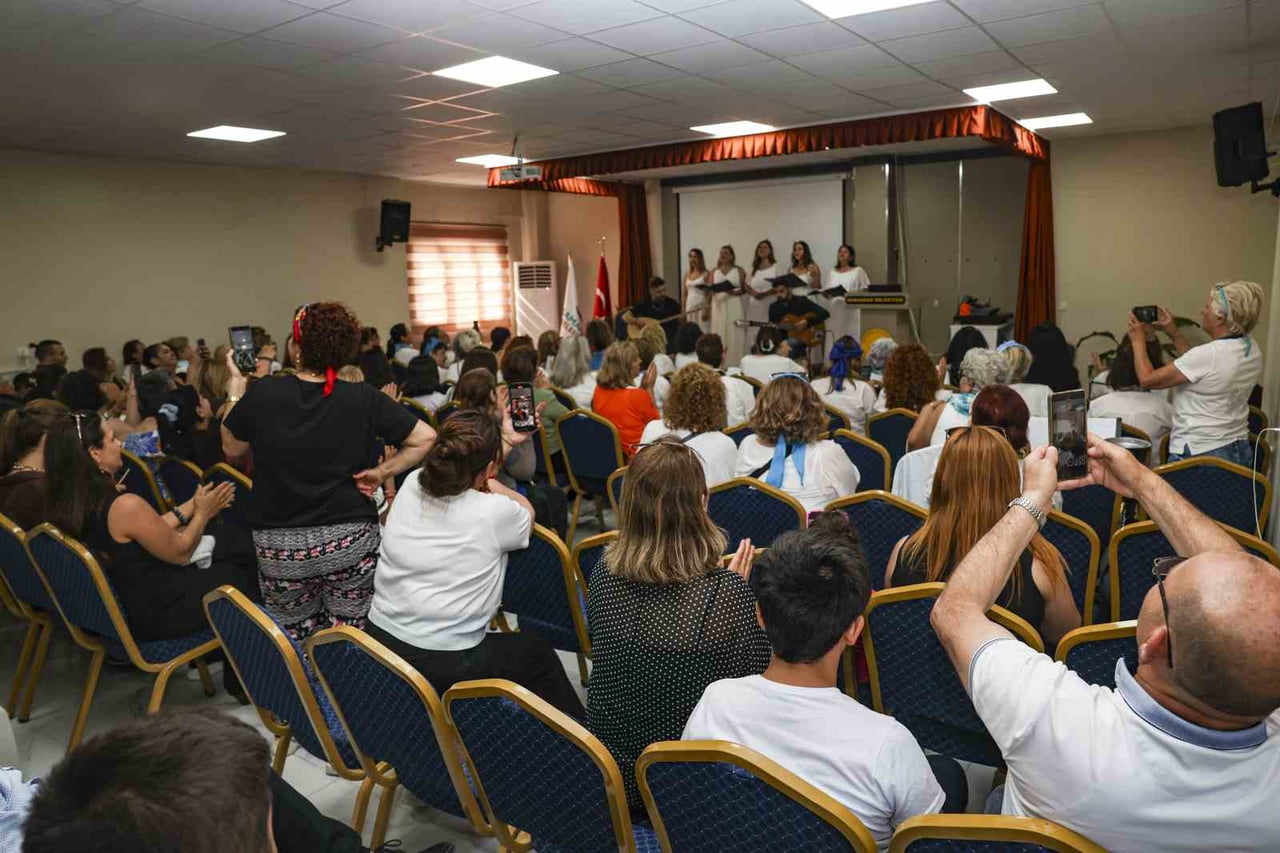 MEZİTLİ BELEDİYESİ RİTİM GRUBU, DEPREM VE SEL FELAKETLERİNDEN ETKİLENEN HATAYLI KADINLARLA...