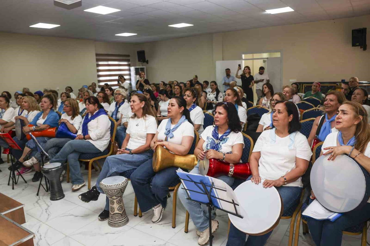 MEZİTLİ BELEDİYESİ RİTİM GRUBU, DEPREM VE SEL FELAKETLERİNDEN ETKİLENEN HATAYLI KADINLARLA...