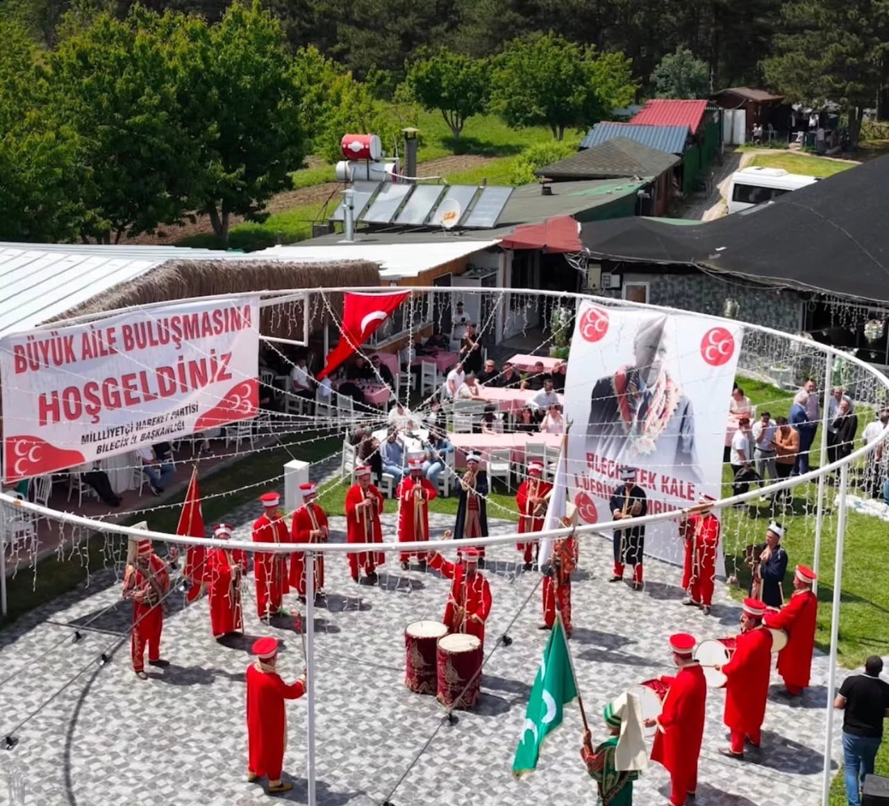 MHP TEŞKİLATI BİLECİK'TE 'AİLE PİKNİĞİ'NDE BULUŞTU