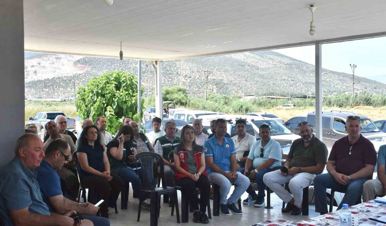 MİLAS'TA ‘TARLA BALIKÇILIĞI’ İÇİN ORTAK AKIL TOPLANTISI