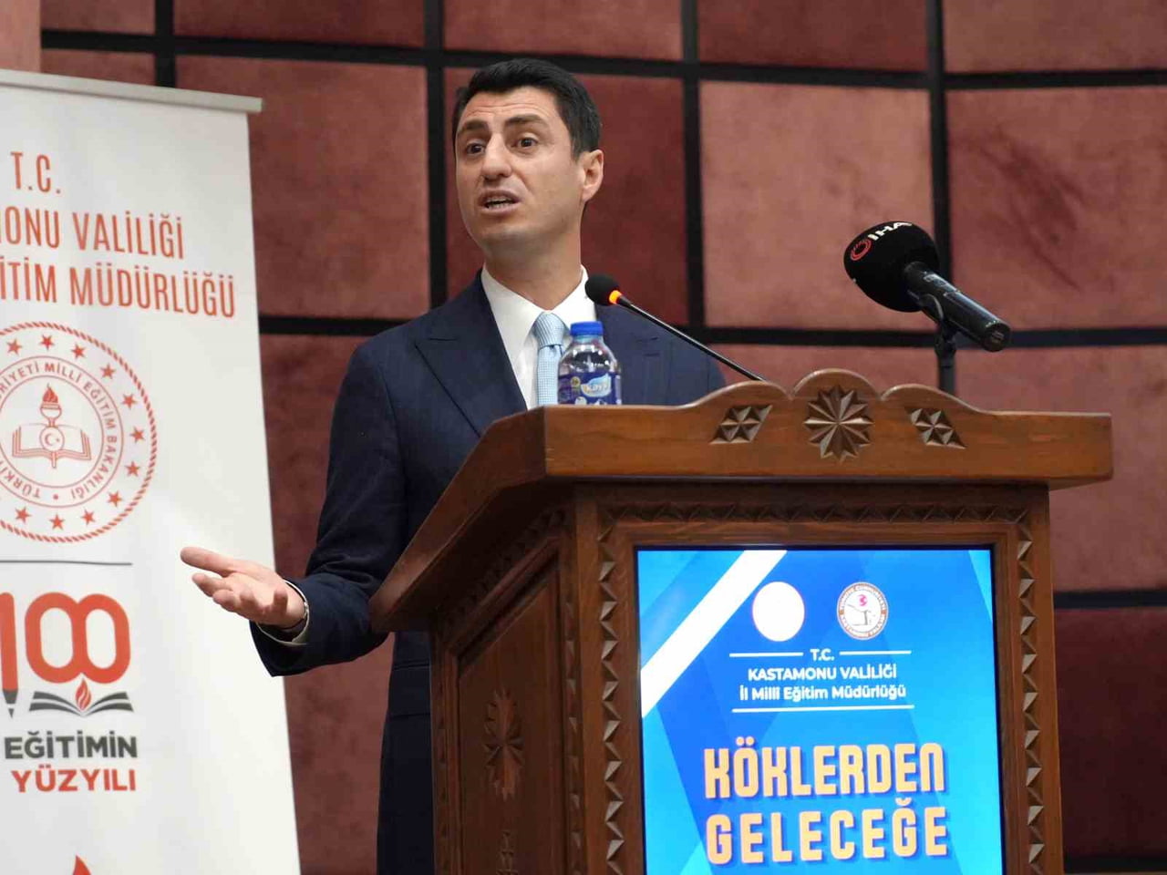 MİLLİ EĞİTİM BAKAN YARDIMCISI MUHAMMED BİLAL MACİT, DÜNYANIN VE TEKNOLOJİNİN ÇOK HIZLI DEĞİŞTİĞİNE...