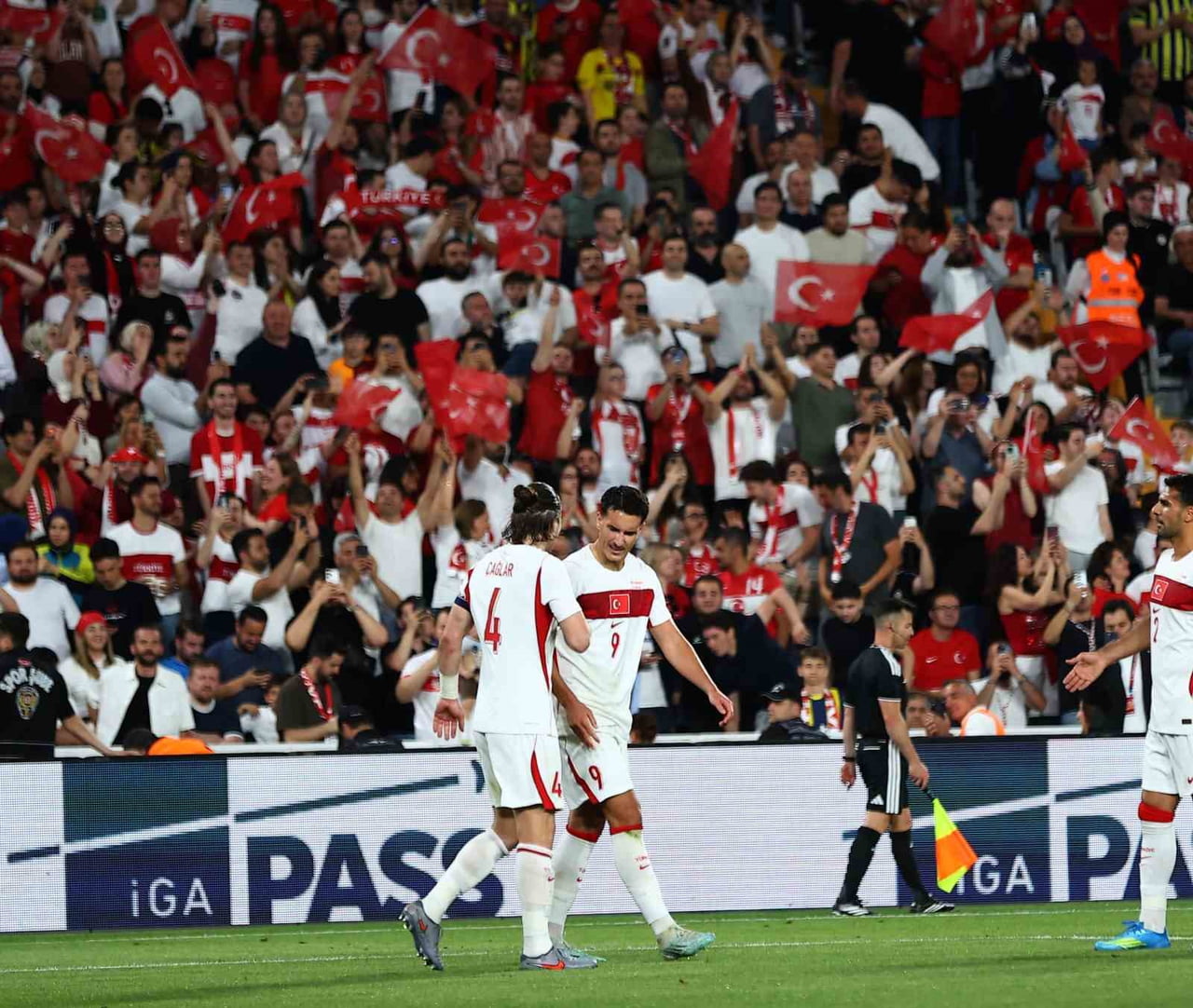 MİLLİ FUTBOLCU DENİZ GÜL, KUZEY MAKEDONYA MÜSABAKASIYLA A MİLLİ FUTBOL TAKIMI’NDAKİ 2. GOLÜNÜ...