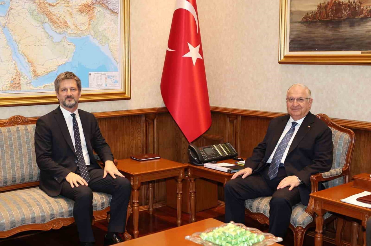 MİLLİ SAVUNMA BAKANI YAŞAR GÜLER, GÖREV SÜRESİNİN SONA ERMESİ DOLAYISIYLA VEDA ZİYARETİNDE BULUNAN...