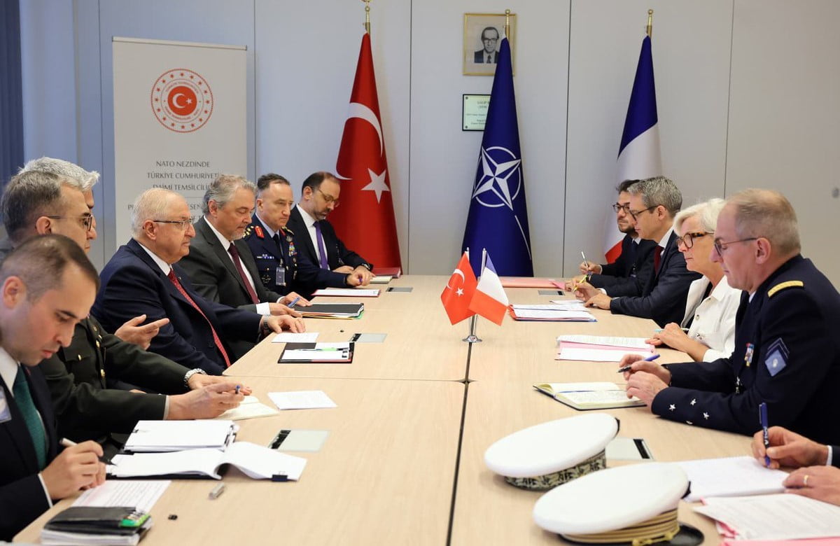 MİLLİ SAVUNMA BAKANI YAŞAR GÜLER, NATO KARARGAHINDA FRANSA ORDULAR BAKANI CATHERİNE VAUTRİN İLE...