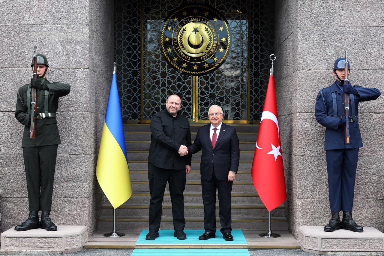 MİLLÎ SAVUNMA BAKANI YAŞAR GÜLER VE UKRAYNA MİLLİ GÜVENLİK VE SAVUNMA KONSEYİ SEKRETERİ RÜSTEM...