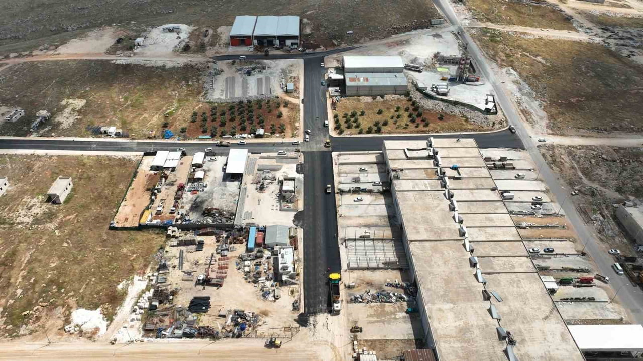 MOBİLYACILAR SİTESİNDE ASFALTLAMA ÇALIŞMASI