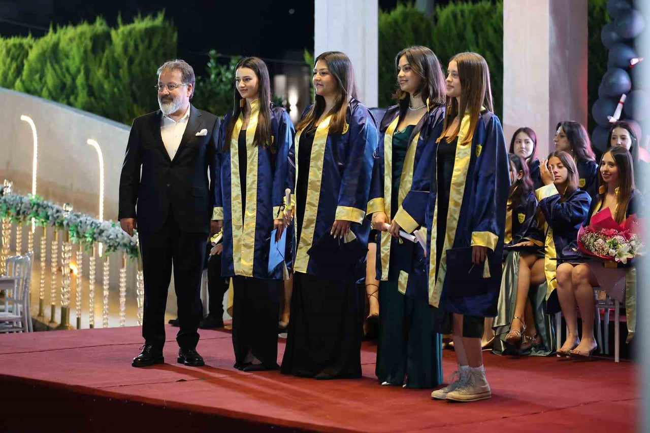 MTK KOLEJİ YÖNETİM KURULU BAŞKANI, ALİ ÖZDEN GÜRBÜZ, 2025-2026 EĞİTİM ÖĞRETİM YILI MEZUNİYET...