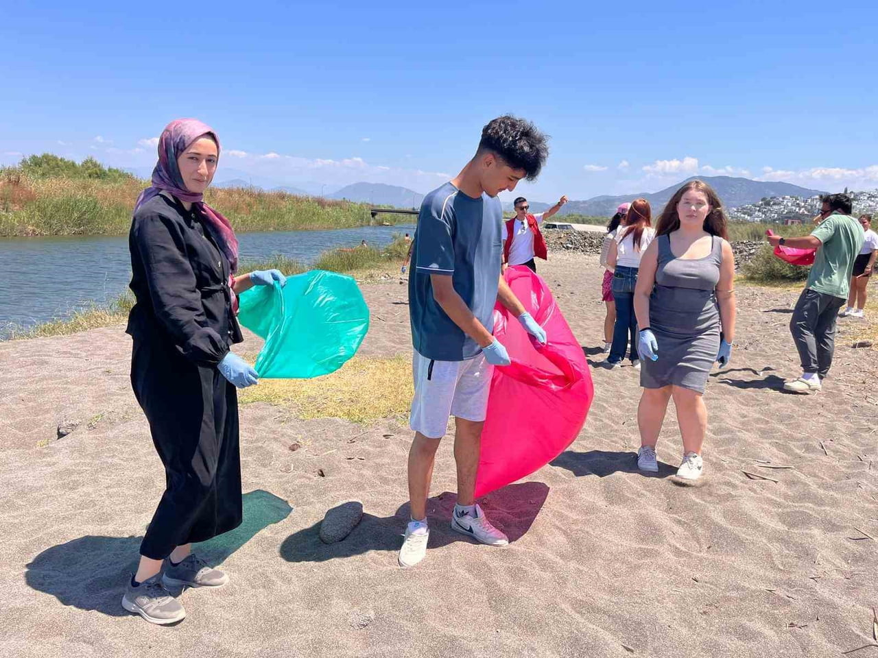 MUĞLA'DA GENÇLER DOĞA VE SPOR İÇİN KÜREK ÇEKTİ