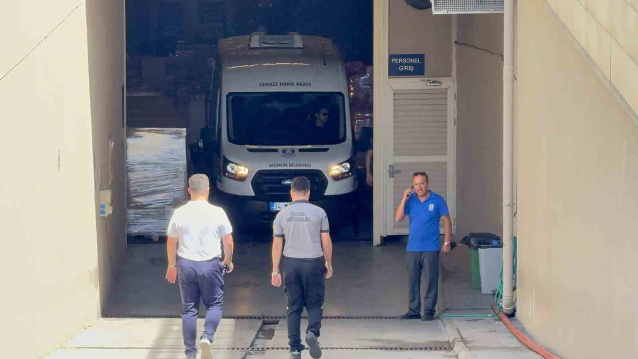MUĞLA'NIN BODRUM İLÇESİNDE HAYATINI KAYBEDEN GAZETECİ VE TELEVİZYON PROGRAMCISI REHA MUHTAR’IN...