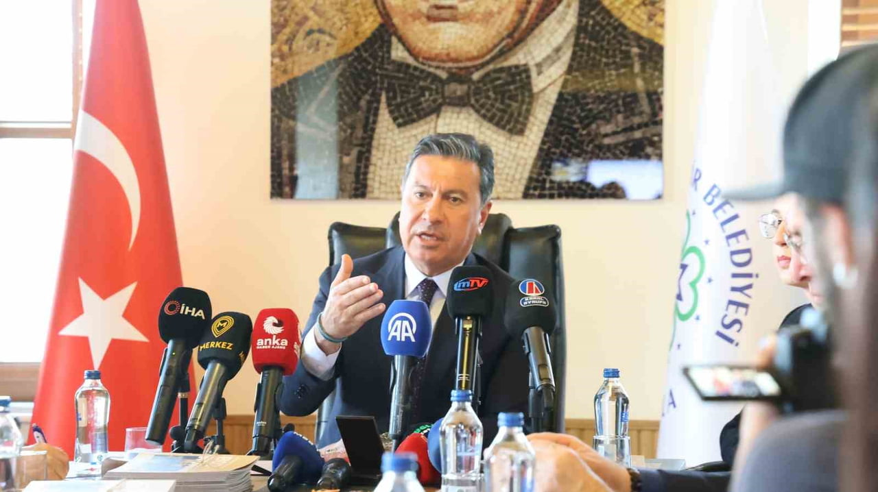 MUĞLA BÜYÜKŞEHİR BELEDİYE BAŞKANI AHMET ARAS