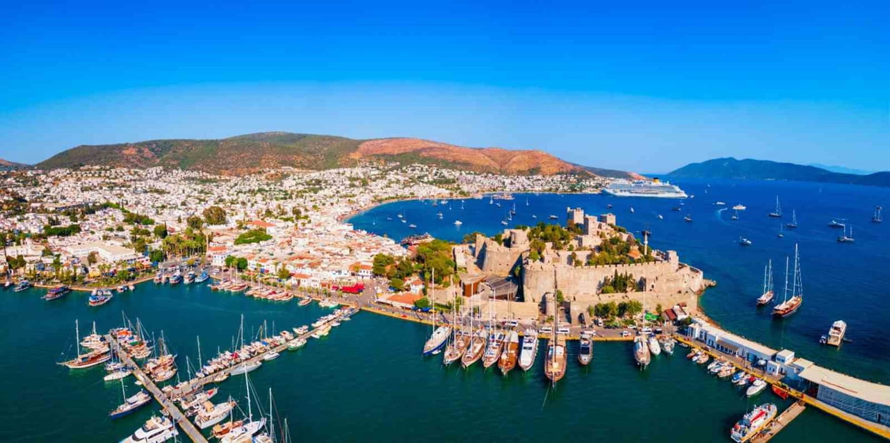 MUĞLA BÜYÜKŞEHİR BELEDİYESİ İŞTİRAKİ MUTTAŞ TARAFINDAN İŞLETİLEN ULUSLARARASI BODRUM LİMANI, DENİZ...