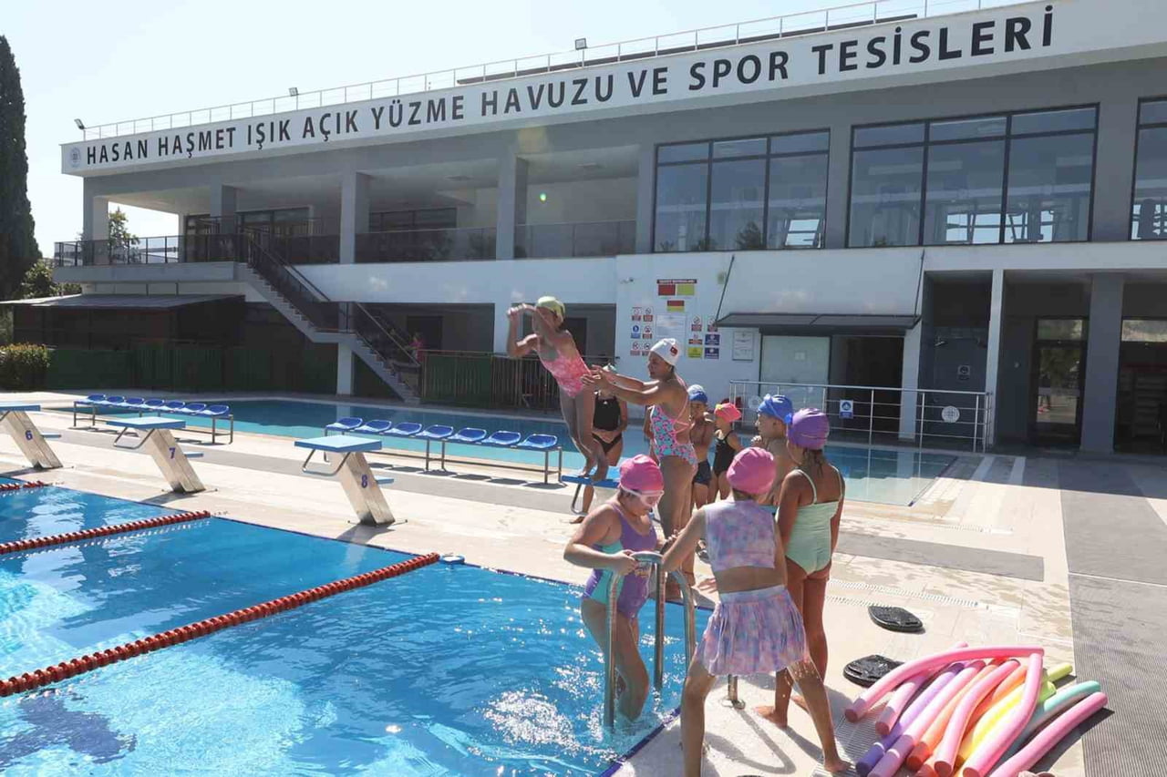 MUĞLA BÜYÜKŞEHİR BELEDİYESİ, YATAĞAN HASAN HAŞMET IŞIK YÜZME HAVUZU SPOR TESİSLERİ’NDE...