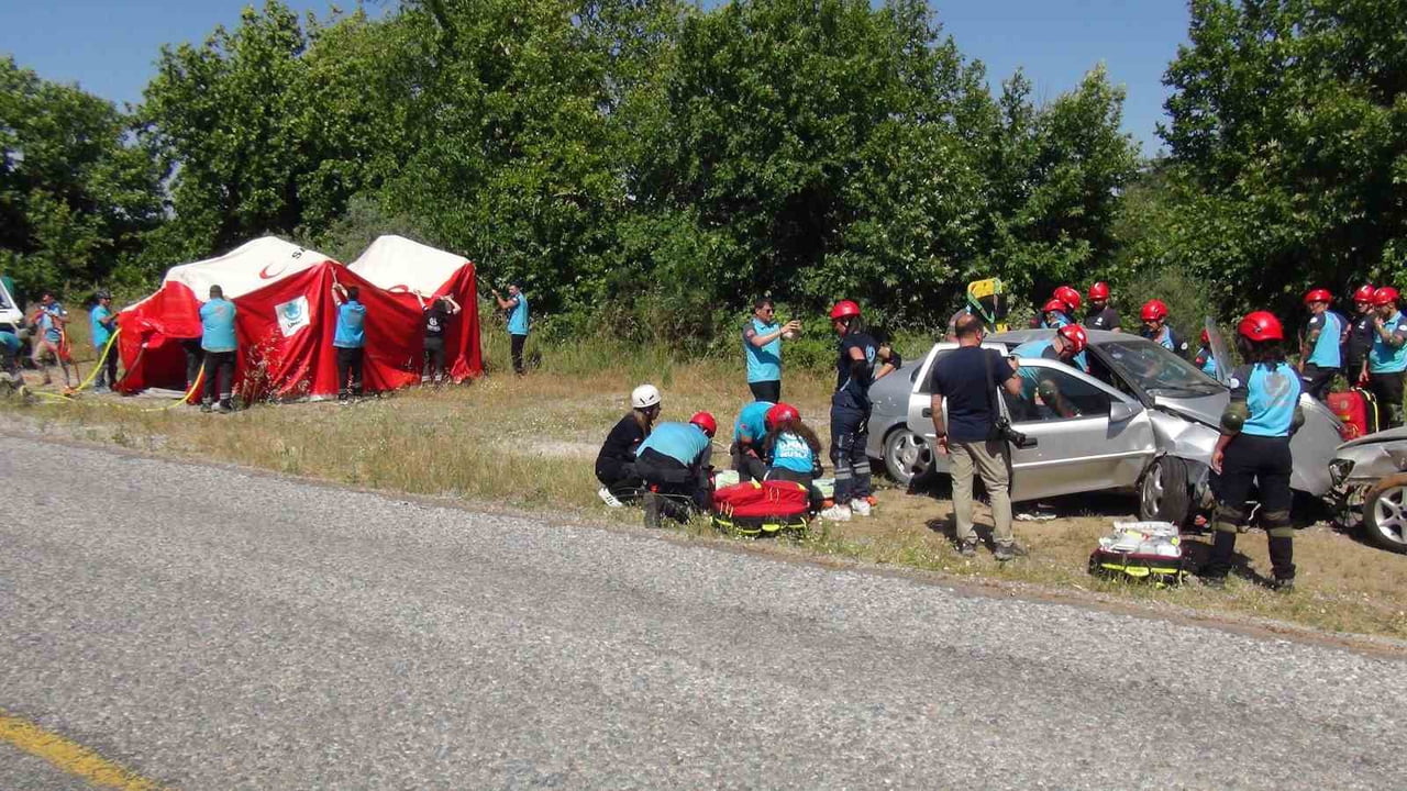MUĞLA İL SAĞLIK MÜDÜRLÜĞÜ KOORDİNASYONUNDA DÜZENLENEN 20. BÖLGE UMKE KAMPI VE TATBİKATI, TOPLU...