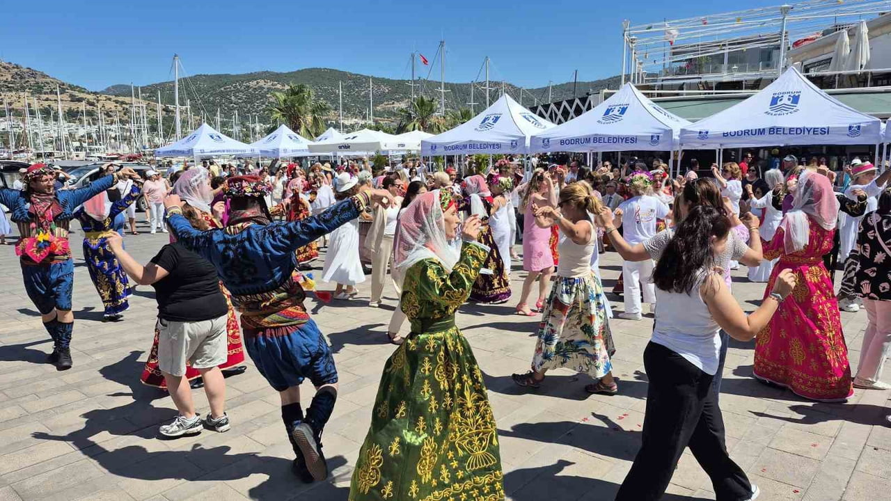 MUĞLA’NIN BODRUM İLÇESİNDE 1-7 HAZİRAN HAYAT BOYU ÖĞRENME HAFTASI KAPSAMINDA KORTEJ VE KUTLAMA...