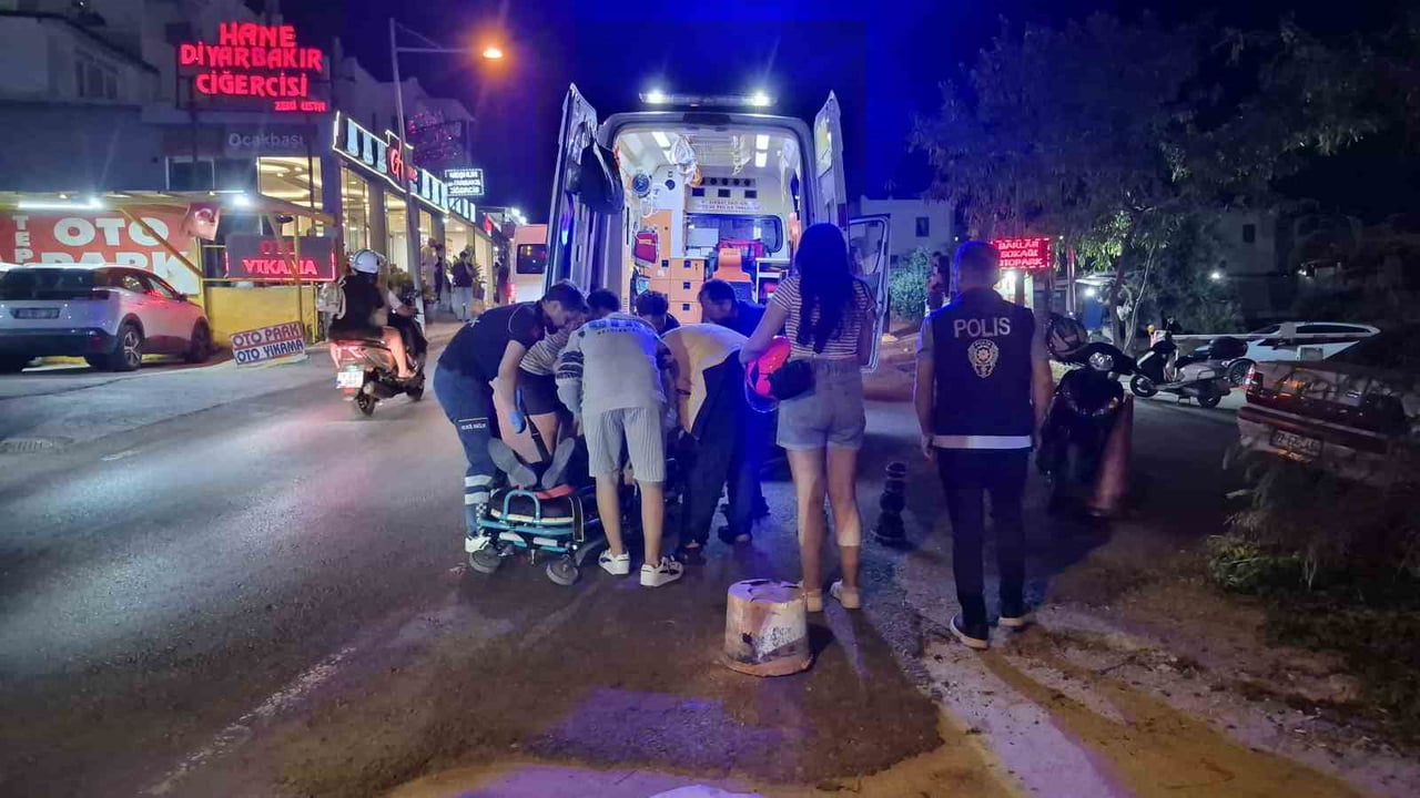 MUĞLA’NIN BODRUM İLÇESİNDE UYGULAMA NOKTASINDAN KAÇARKEN BİR POLİS VE MOTOSİKLETLİYİ YARALAYAN 19...
