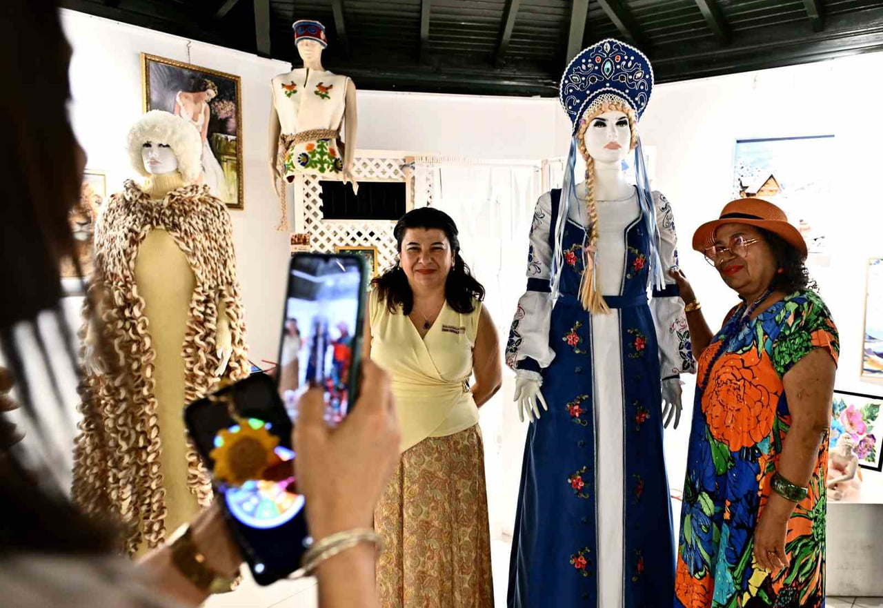 MURATPAŞA BELEDİYESİ AYDIN KANZA SANAT GALERİSİ’NDE, MEST KURSİYERLERİNİN YIL BOYUNCA HAZIRLADIĞI...