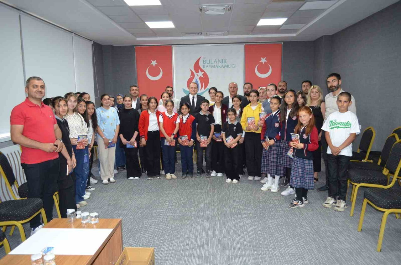 MUŞ'UN BULANIK İLÇESİNDE ÖĞRENCİLERİN OKUMA ALIŞKANLIĞINI GÜÇLENDİRMEK VE KİTAPLAR ÜZERİNDEN...