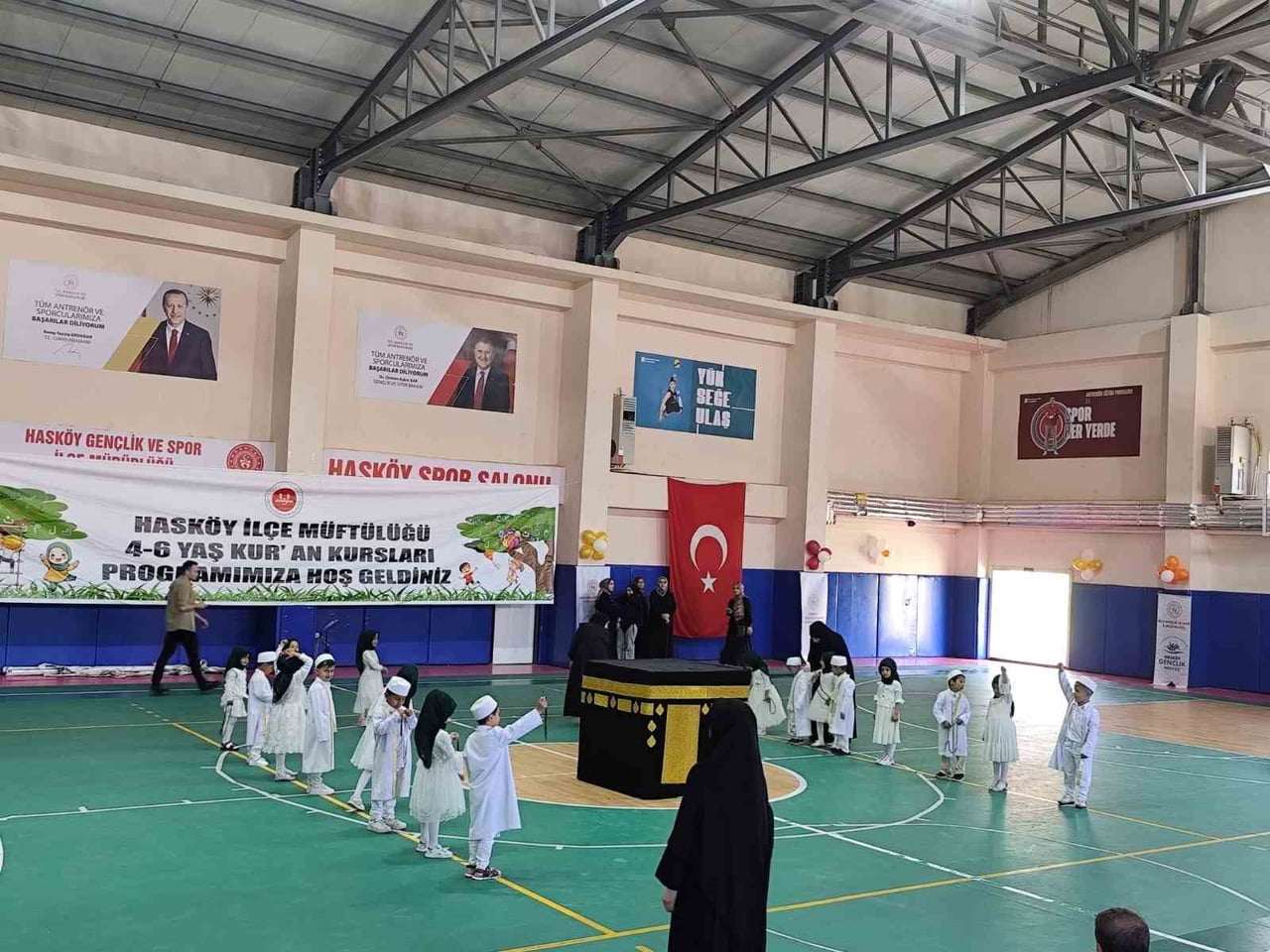 MUŞ'UN HASKÖY İLÇESİNDE İLÇE MÜFTÜLÜĞÜ TARAFINDAN DÜZENLENEN 4-6 YAŞ KUR'AN KURSLARI YIL SONU...
