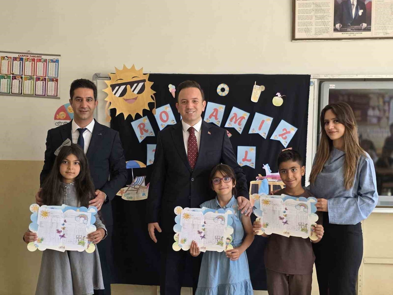 MUŞ’UN MALAZGİRT İLÇESİNDE 2025-2026 EĞİTİM ÖĞRETİM YILININ SONA ERMESİYLE BİRLİKTE ÖĞRENCİLER...